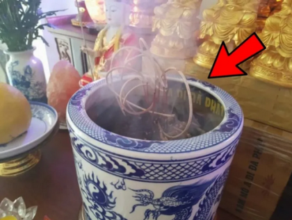 Bát hương có 3 dấu hiệu bất thường này: Gia chủ thay ngay còn kịp, càng cố giữ càng mất lộc