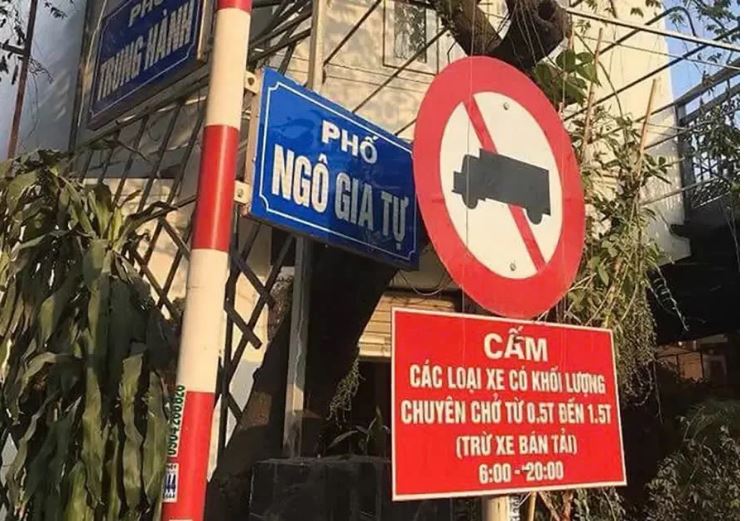 Biển cấm xe ô tô tải Biển P.106a có cấm xe ô tô tải VAN không?